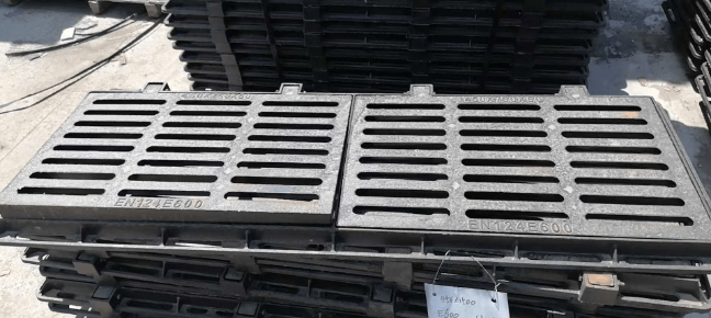 大厂球墨铸铁连体双篦展示